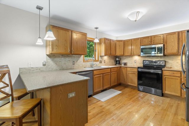 203 Maria Lane, Cottage Grove, WI 53527