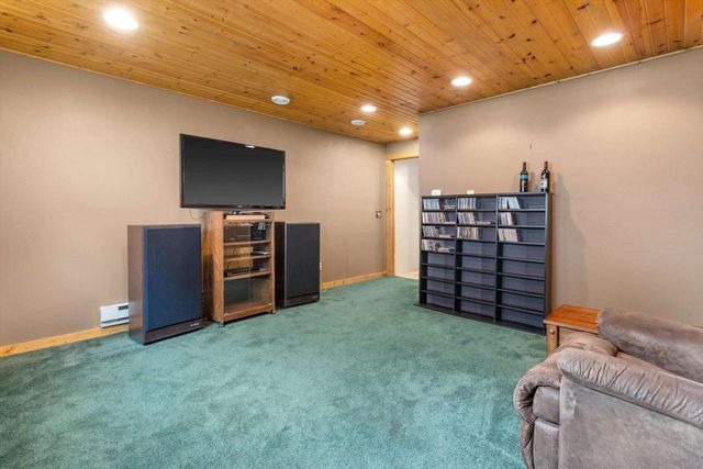 203 Maria Lane, Cottage Grove, WI 53527