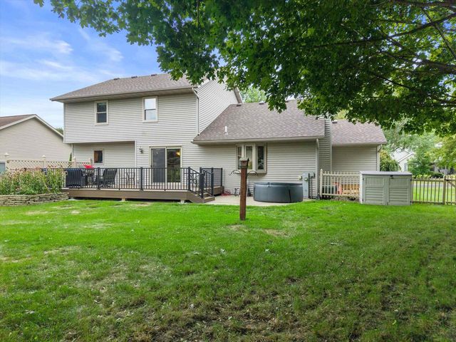 203 Maria Lane, Cottage Grove, WI 53527