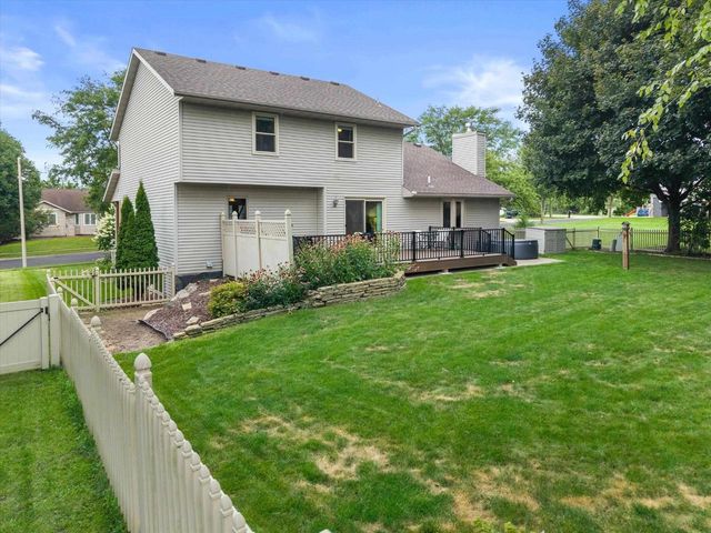 203 Maria Lane, Cottage Grove, WI 53527