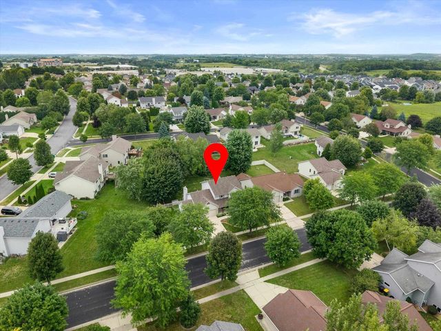 203 Maria Lane, Cottage Grove, WI 53527