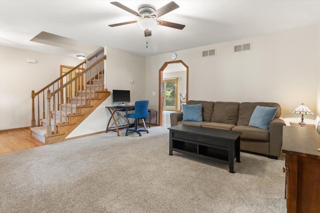 203 Maria Lane, Cottage Grove, WI 53527