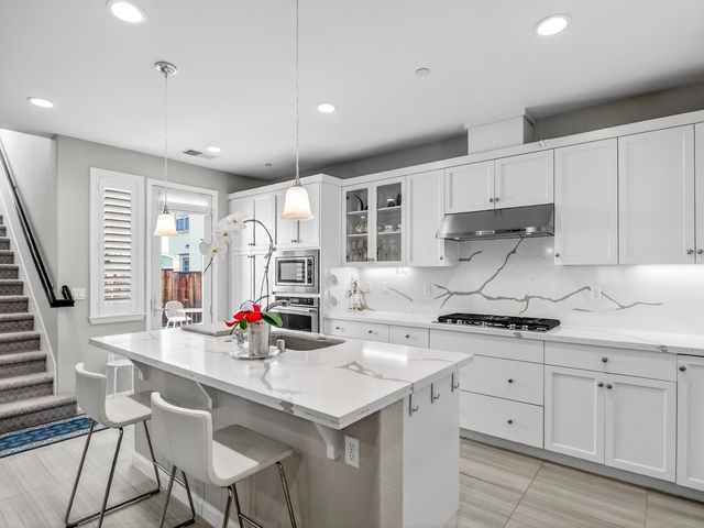 5030 Brook Valley Loop, San Jose, CA 95136