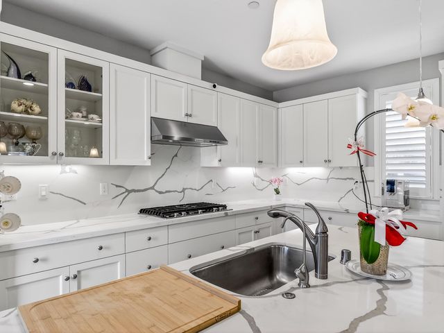 5030 Brook Valley Loop, San Jose, CA 95136