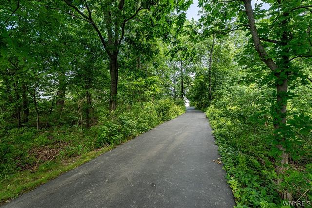 629 Lake Road, Porter, NY 14174