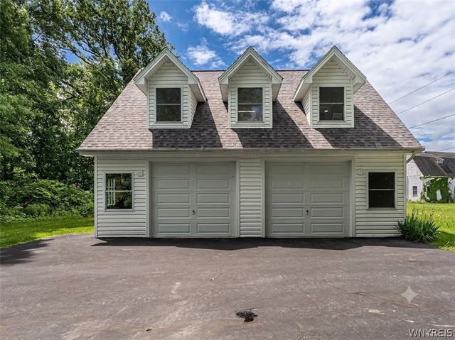 629 Lake Road, Porter, NY 14174