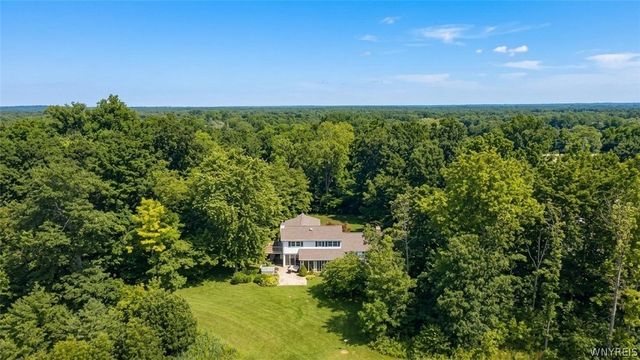 629 Lake Road, Porter, NY 14174