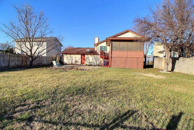 10901 W Blake Cir, Wichita, KS 67209