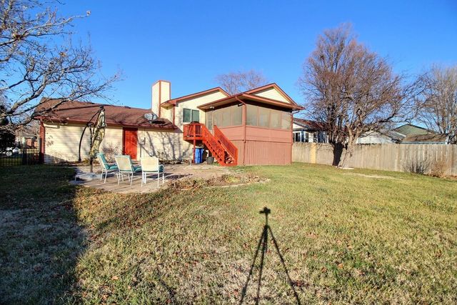 10901 W Blake Cir, Wichita, KS 67209