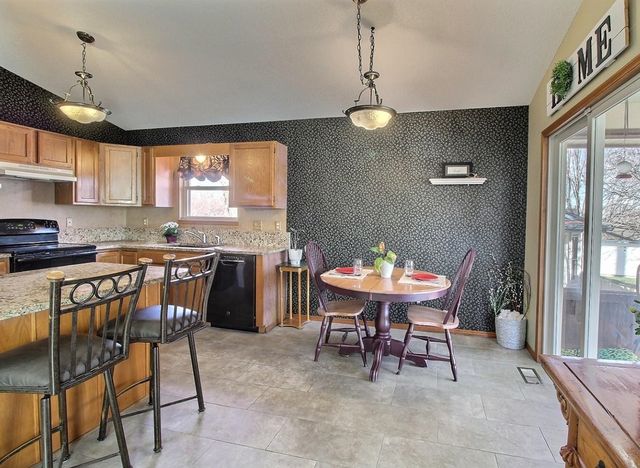 10901 W Blake Cir, Wichita, KS 67209