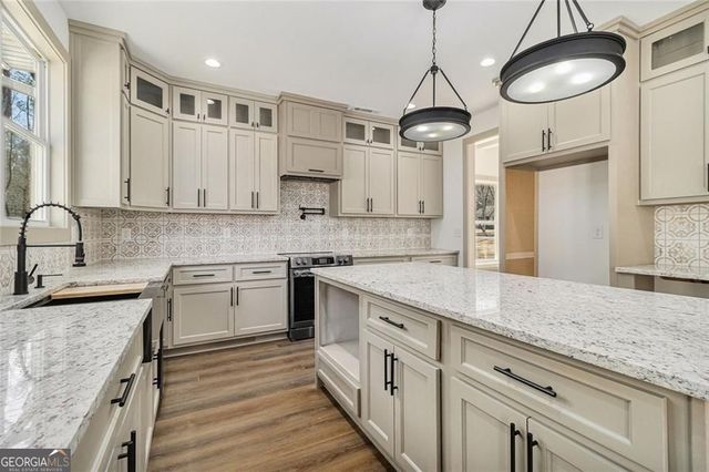 400 Stone Lea Trace, Oxford, GA 30054
