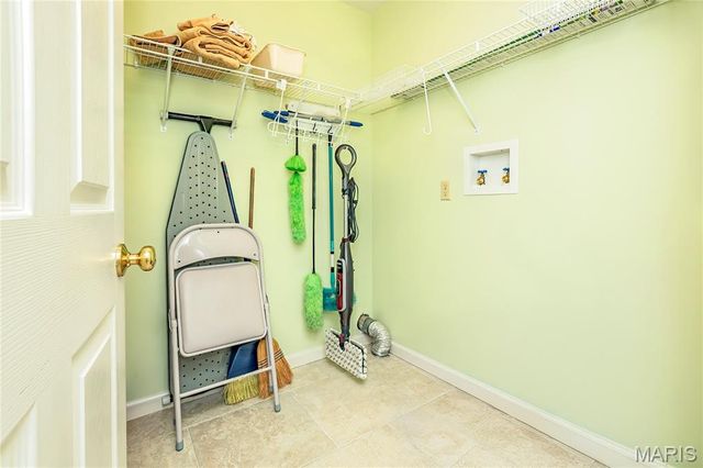 1227 Park Meadow Drive, Fenton, MO 63026