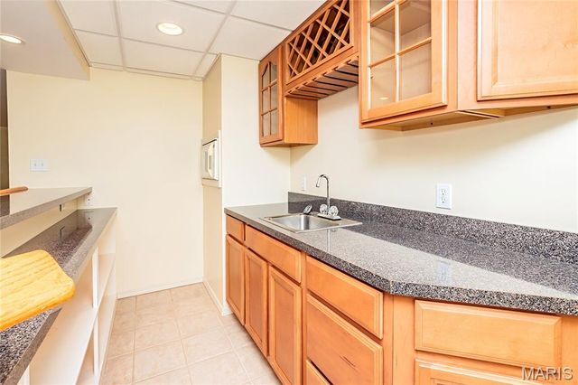 1227 Park Meadow Drive, Fenton, MO 63026