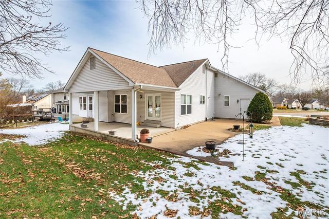 1227 Park Meadow Drive, Fenton, MO 63026