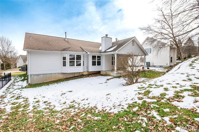 1227 Park Meadow Drive, Fenton, MO 63026