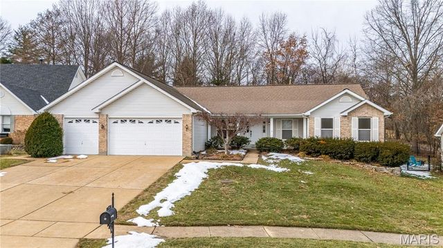 1227 Park Meadow Drive, Fenton, MO 63026