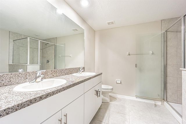 817 ROYAL EMPRESS DRIVE, Ruskin, FL 33570