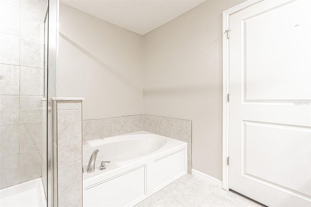 817 ROYAL EMPRESS DRIVE, Ruskin, FL 33570