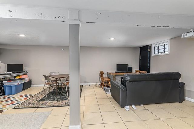 8415 Tauromee Avenue, Kansas City, KS 66112