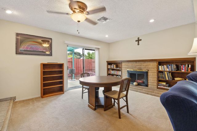 2323 S Dollner Street, Visalia, CA 93277