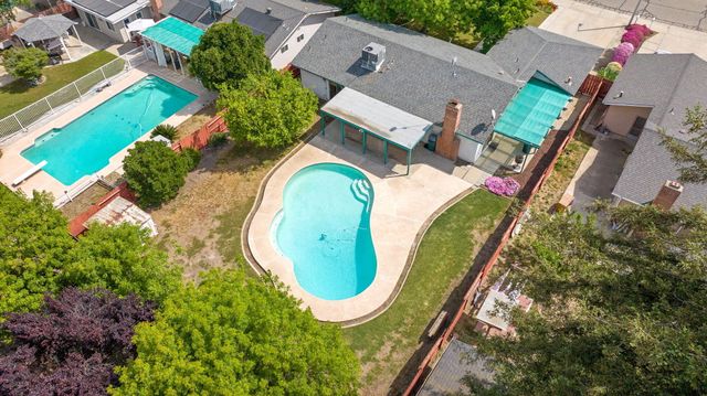 2323 S Dollner Street, Visalia, CA 93277