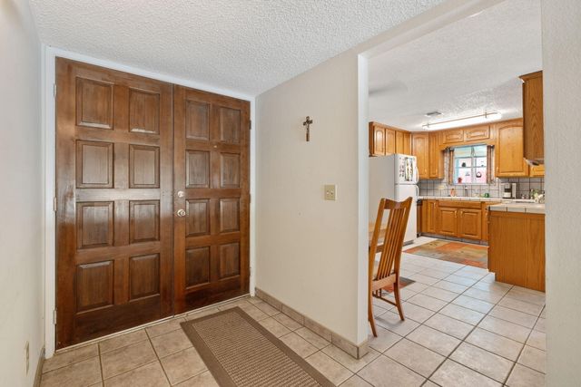 2323 S Dollner Street, Visalia, CA 93277