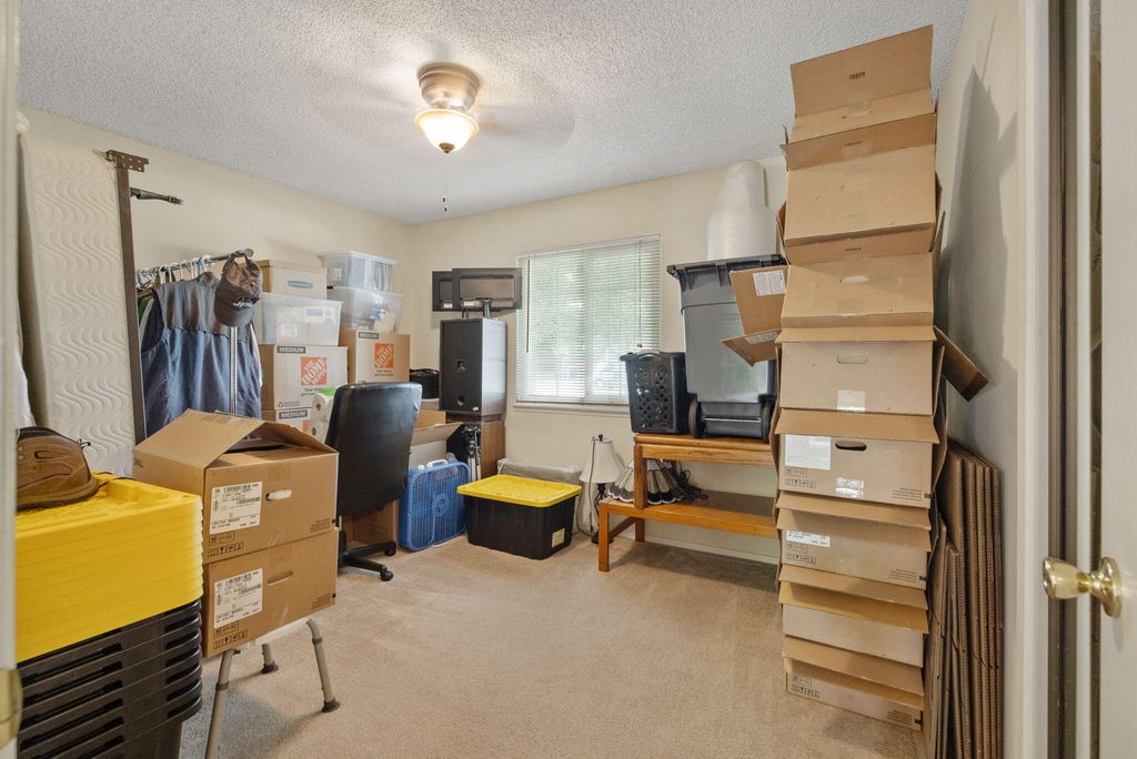 Image 19 of property listing at 2323 S Dollner Street, Visalia, CA 93277