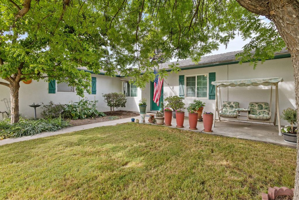 Image 29 of property listing at 2323 S Dollner Street, Visalia, CA 93277