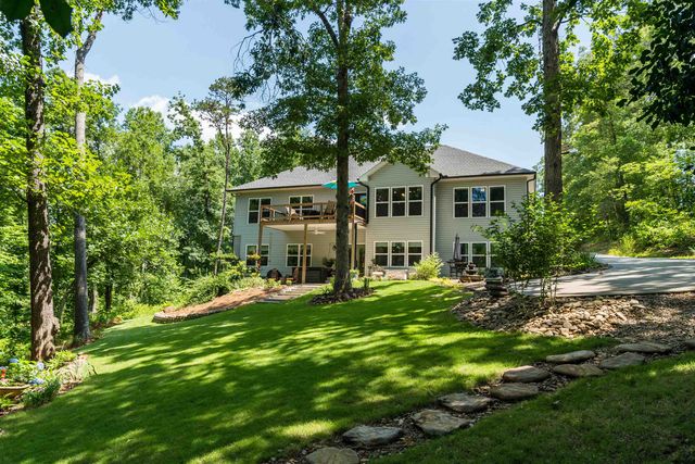 131 Blalock Coves Drive, Chesnee, SC 29323