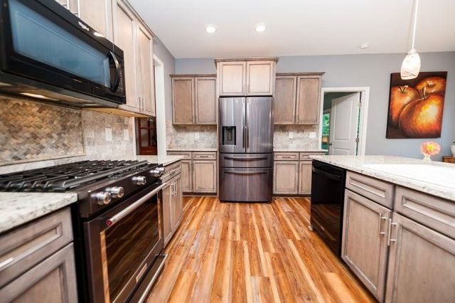 131 Blalock Coves Drive, Chesnee, SC 29323