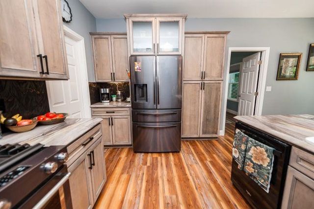 131 Blalock Coves Drive, Chesnee, SC 29323