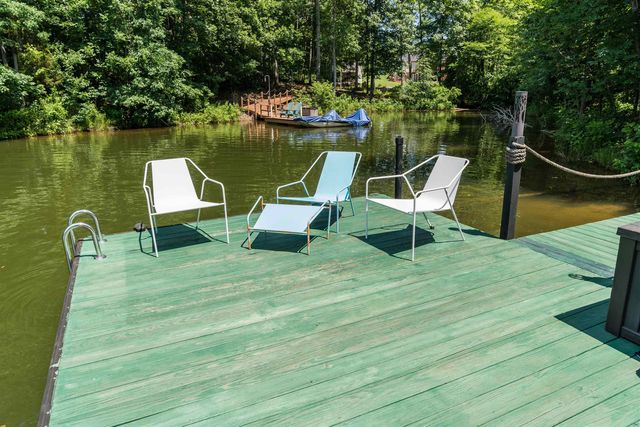 131 Blalock Coves Drive, Chesnee, SC 29323