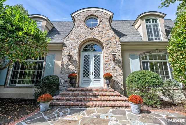 505 Timberline Drive, Franklin Lakes, NJ 07417