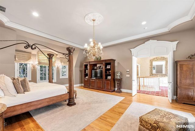 505 Timberline Drive, Franklin Lakes, NJ 07417