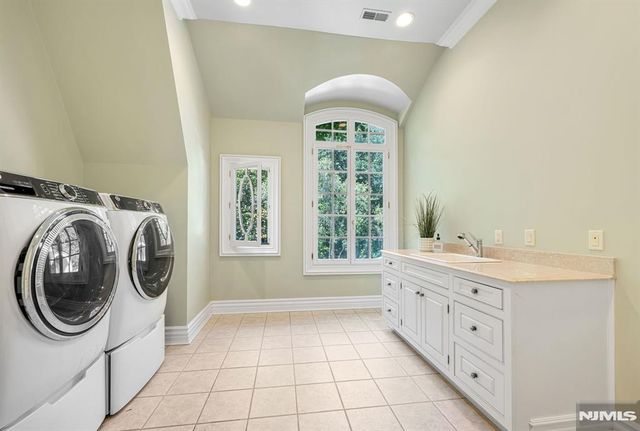 505 Timberline Drive, Franklin Lakes, NJ 07417