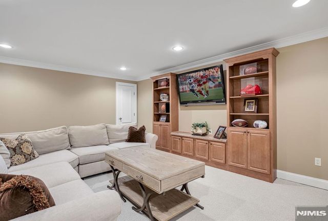 505 Timberline Drive, Franklin Lakes, NJ 07417