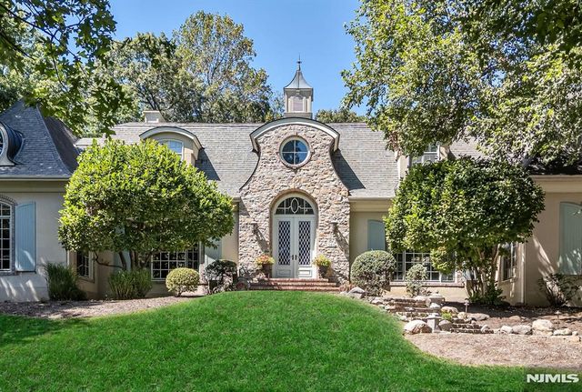 505 Timberline Drive, Franklin Lakes, NJ 07417