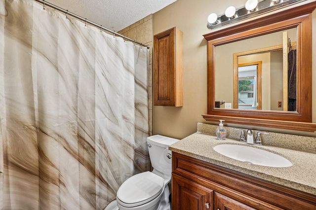 14185 Ferrara Avenue N, Hugo, MN 55038