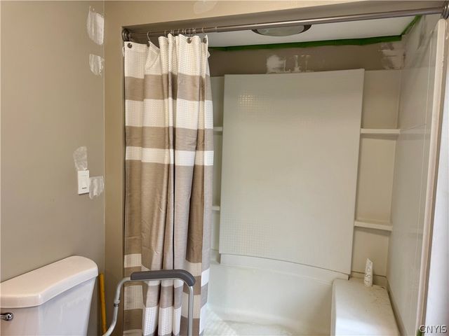 46 Seneca St, Van Buren, NY 13027