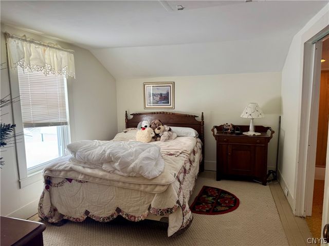 46 Seneca St, Van Buren, NY 13027