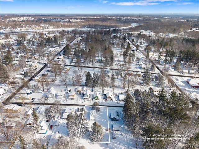 46 Seneca St, Van Buren, NY 13027