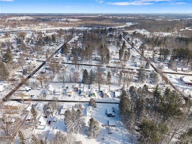 46 Seneca St, Van Buren, NY 13027