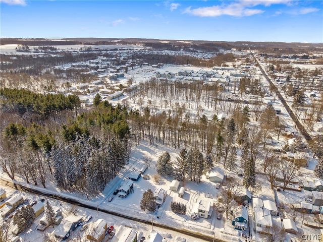 46 Seneca St, Van Buren, NY 13027