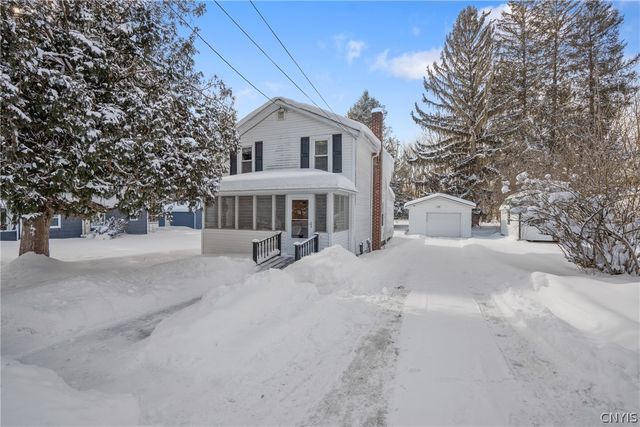 46 Seneca St, Van Buren, NY 13027