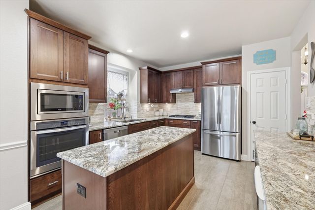 2801 Holly Leaf Lane, Flower Mound, TX 75022