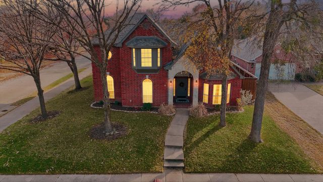 2801 Holly Leaf Lane, Flower Mound, TX 75022