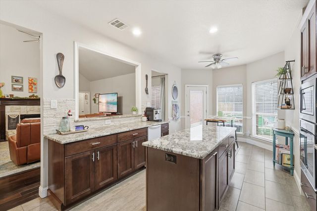 2801 Holly Leaf Lane, Flower Mound, TX 75022