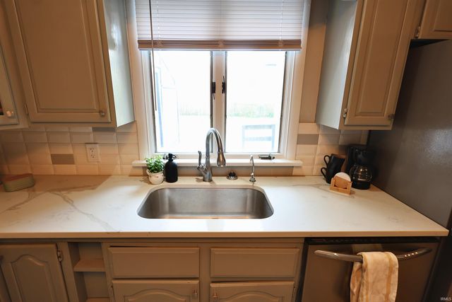 2525 W Lawson Road, Marion, IN 46952