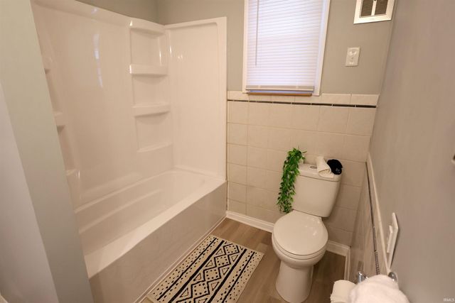 2525 W Lawson Road, Marion, IN 46952