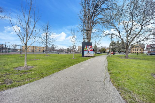 2749 N Kilbourn Avenue 2, Chicago, IL 60639